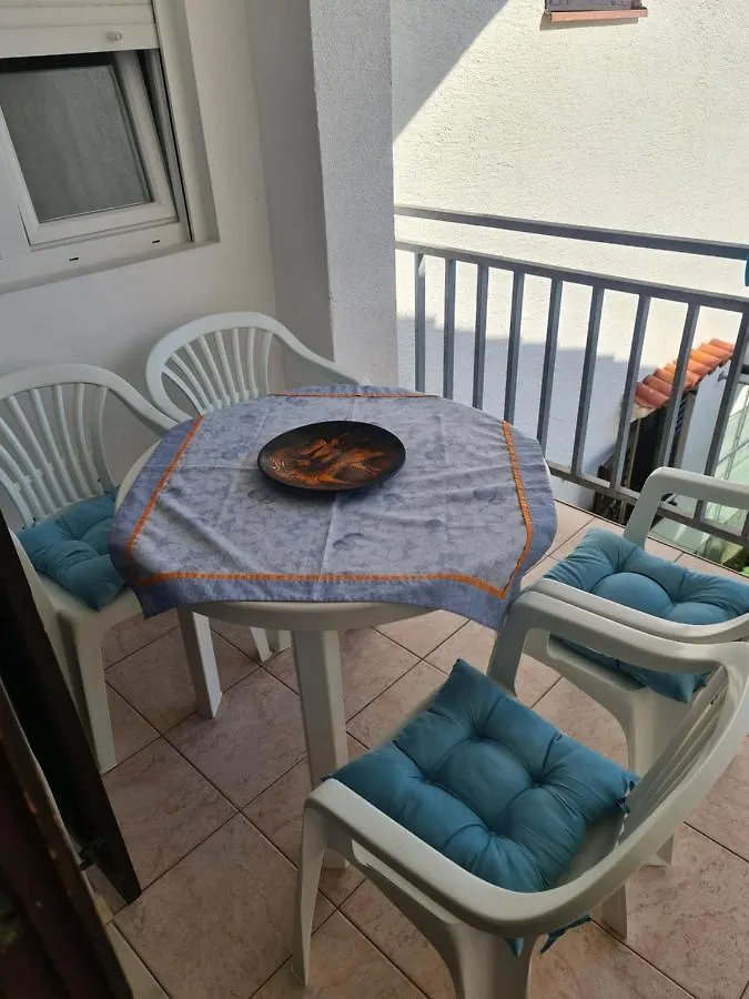 Apartment Danica Ljubač