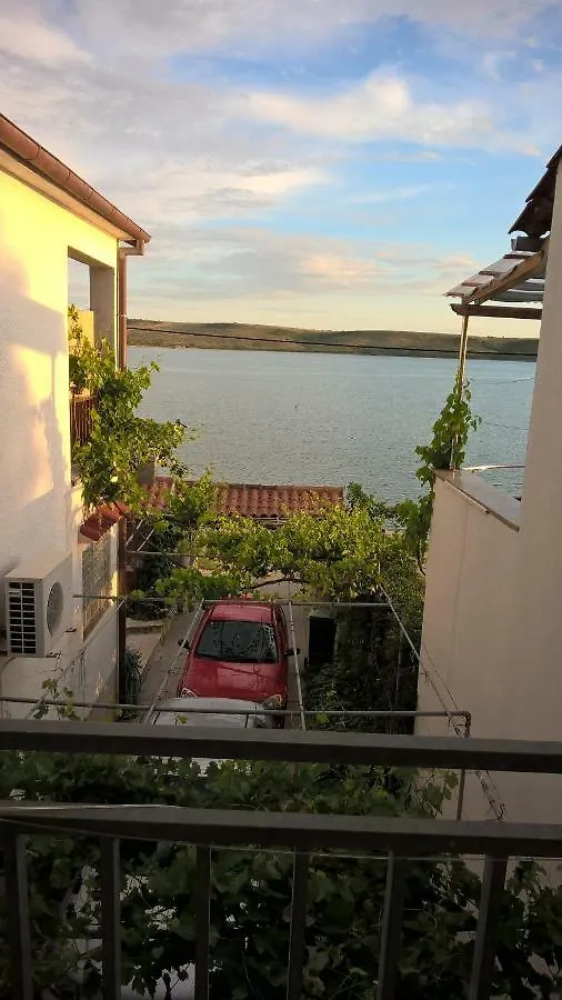 Apartment Danica Ljubač
